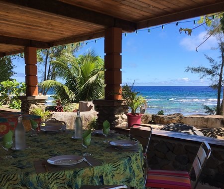 https://tahititourisme.jp/wp-content/uploads/2018/04/view-from-terrace-commune.jpg