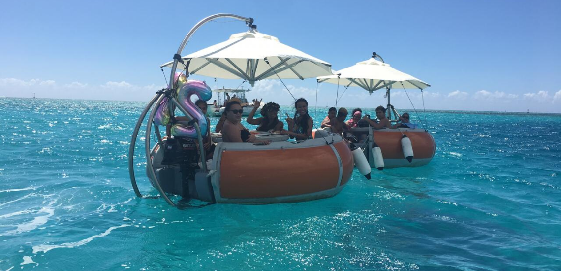 https://tahititourisme.jp/wp-content/uploads/2019/01/donutsboatpacific_1140x550.png